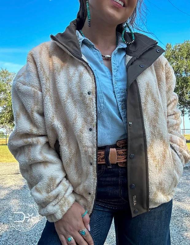 Warm Wear The Wyoming Ariat Sherpa Jacket