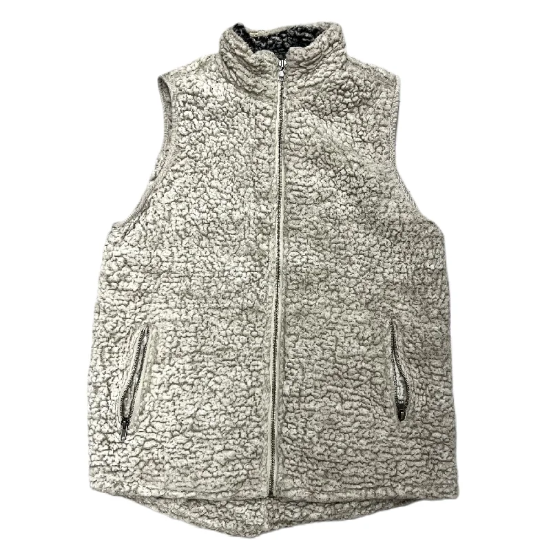 Fashionable And Versatile Vest Faux Fur & Sherpa By Thread And Supply In Grey, Size: M