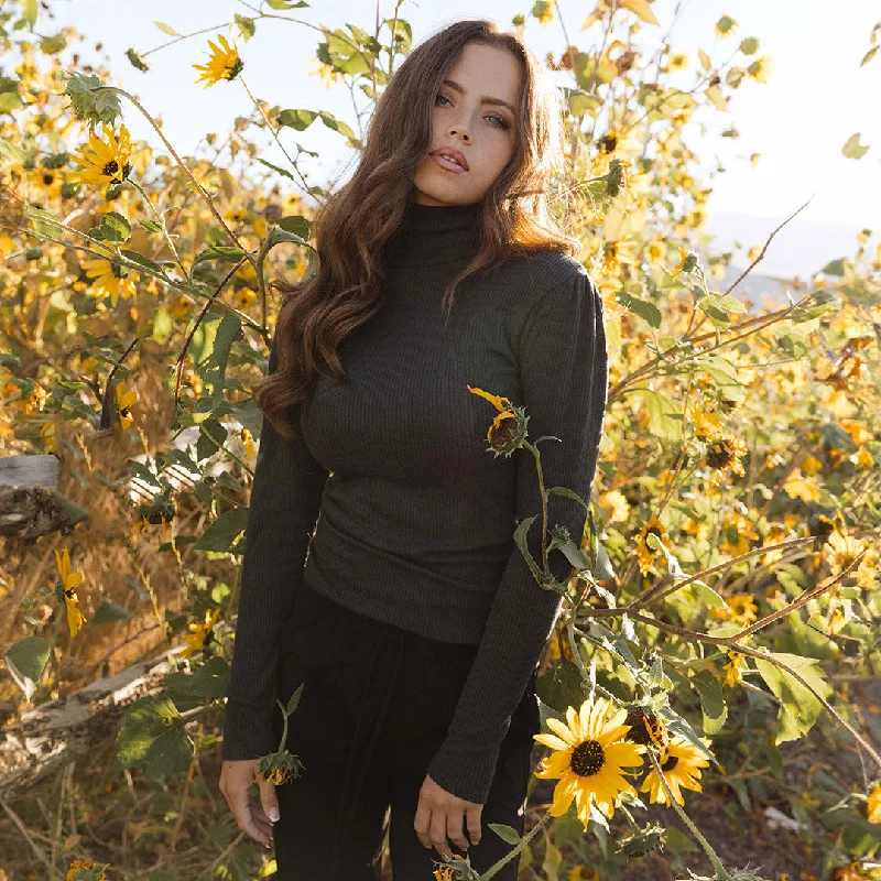 Multifunctional Style Sydney Turtleneck, Charcoal