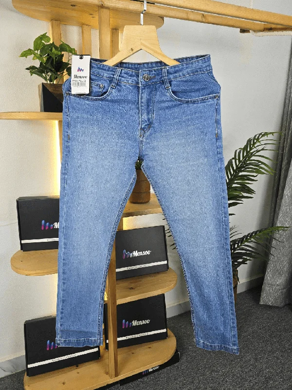 Elegant Wear Blue wash jeans in your favourite ankle fit