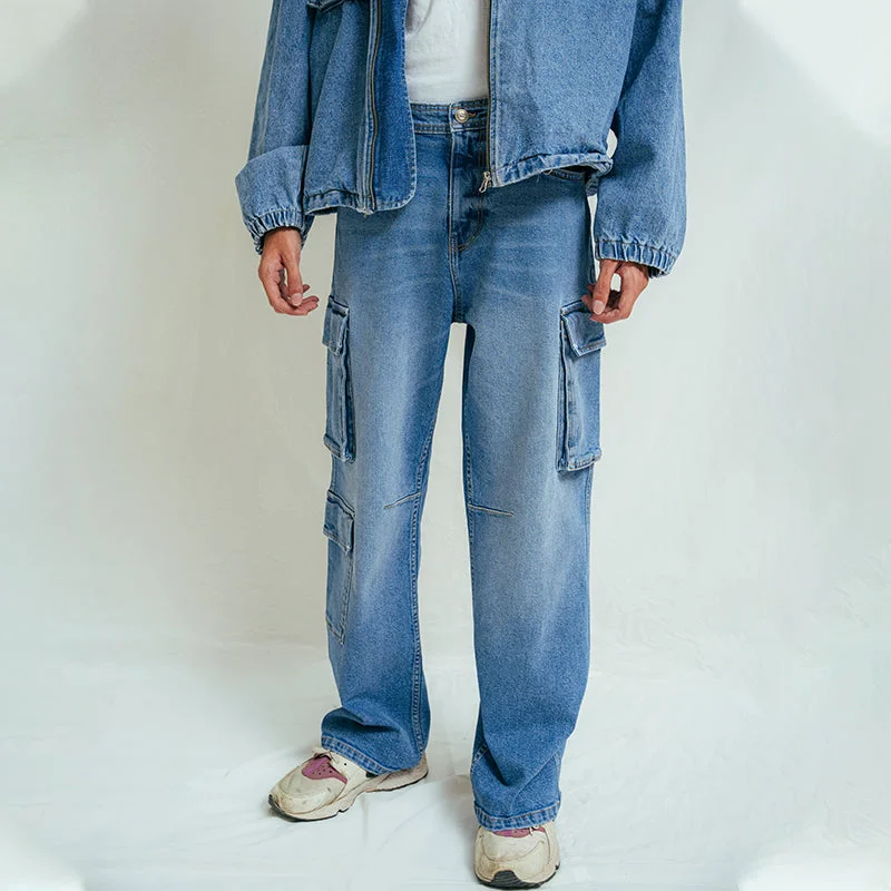 Design Must-have Relaxed Fit Cargo Pocket Jeans