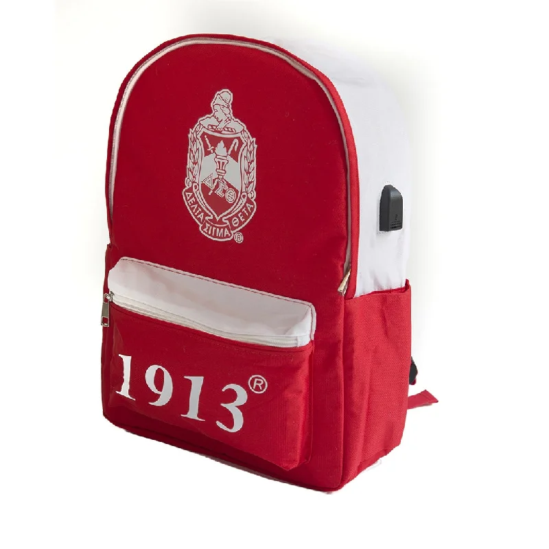 Effortless Comfort Delta USB Port Backpack