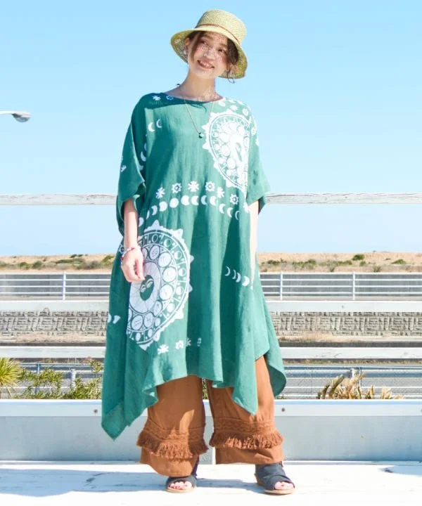 Celebrity Must-have Sun Moon Midi Shift Dress