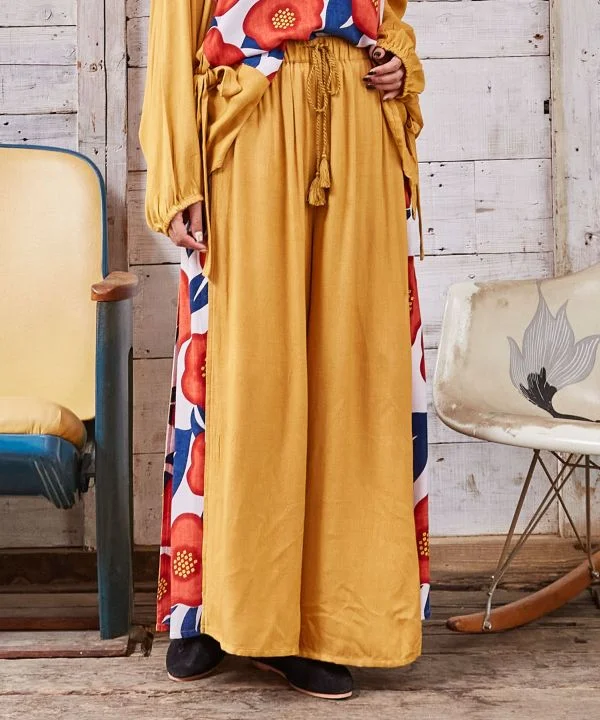 College Style Japanese Camellia Wide Pants