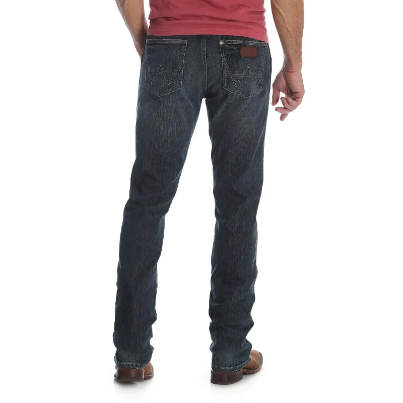 Fashionable Items Wrangler Retro Men's Slim Straight Jean in Jerome