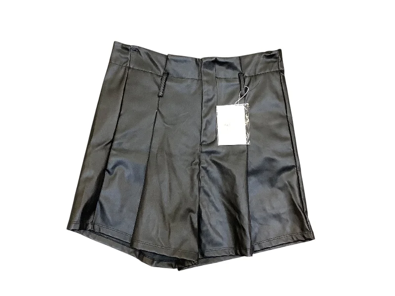 Simple Style Shorts By Clothes Mentor In Black, Size: L