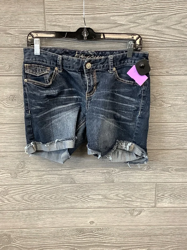 Cozy Footwear Shorts By Clothes Mentor In Blue Denim, Size: 8