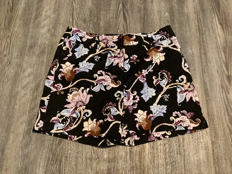 Warm Layers Shorts By Clothes Mentor In Multi-colored, Size: 00